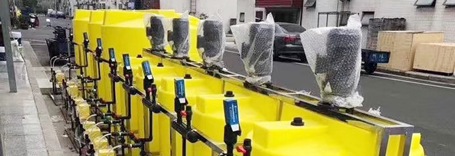 湖北塑料儲罐廠家：滾塑噸桶的應(yīng)用范圍