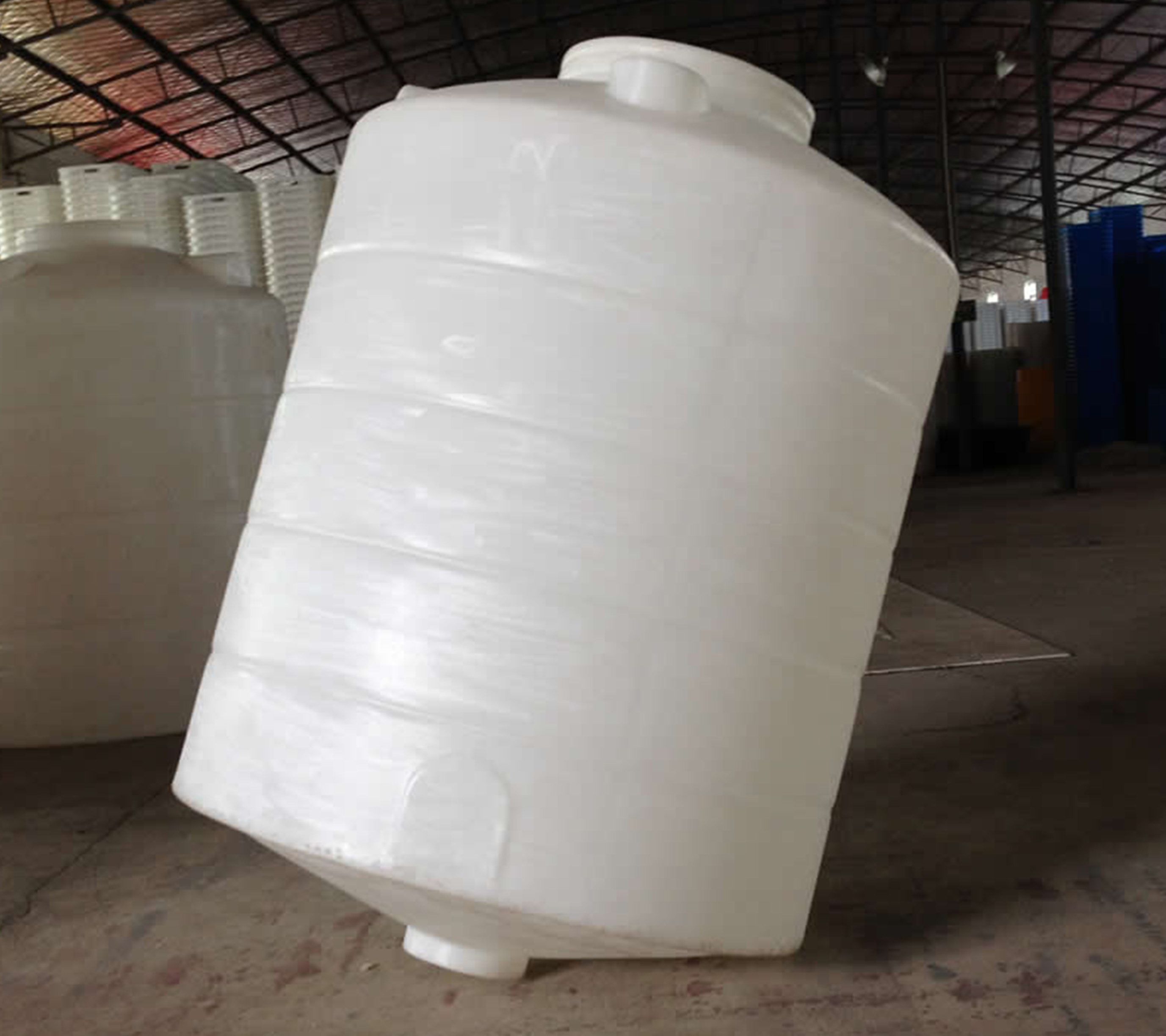 2噸錐底儲(chǔ)罐