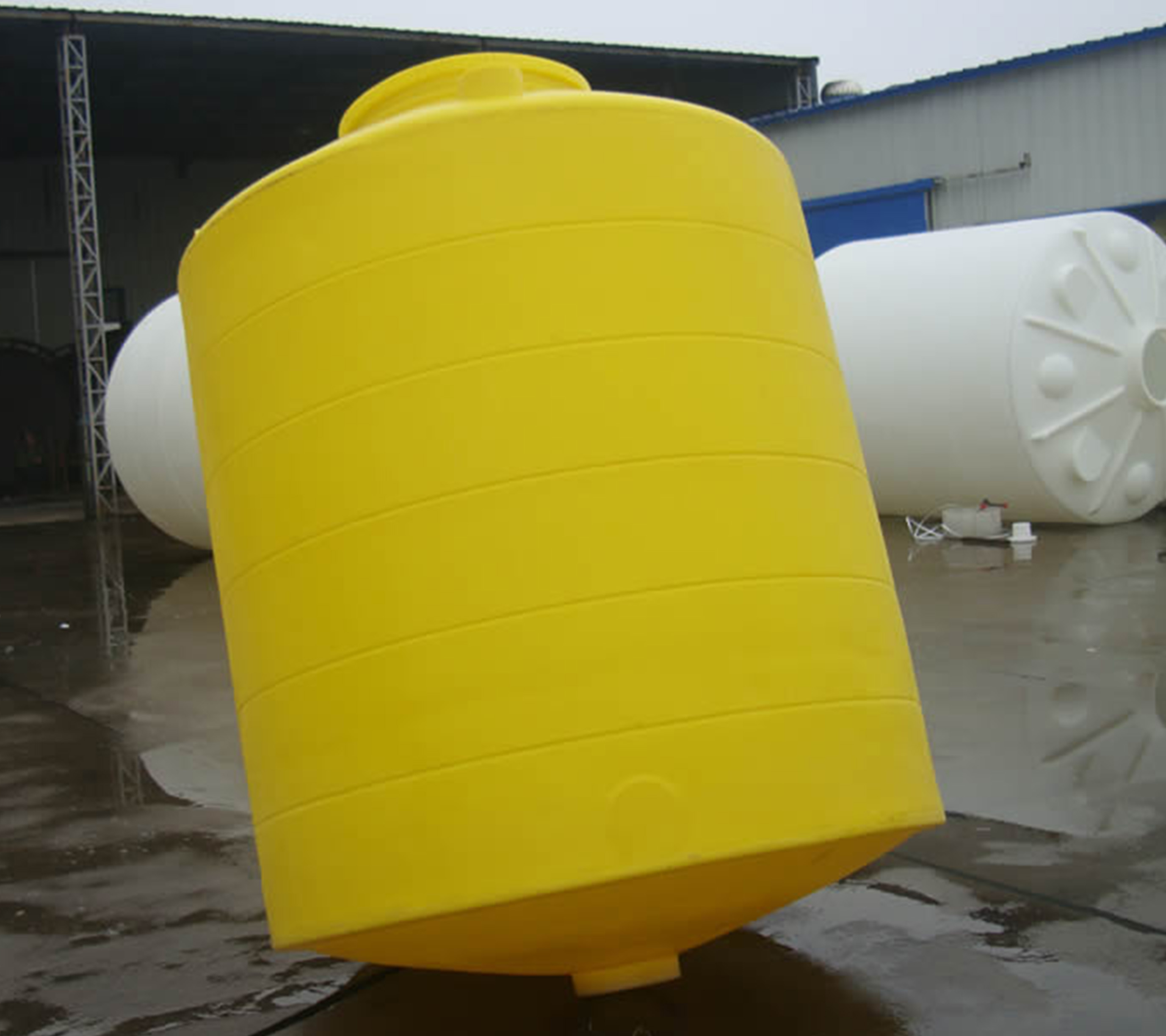 1噸錐底儲(chǔ)罐